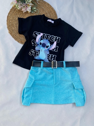 Conjunto Stitch ( cropped não muito curto, saia com bolso cargo, com shorts por baixo, não acompanha o cinto)