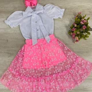 Conjunto Mavie ( camisa em tricoline, saia de tule com shorts)