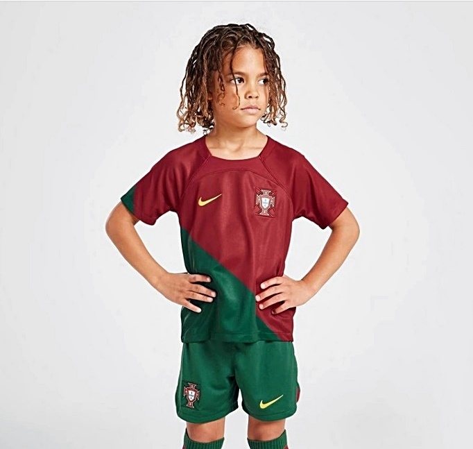 Conjunto Infantil Portugal I 2022/2023 Torcedor Nike Copa do Mundo