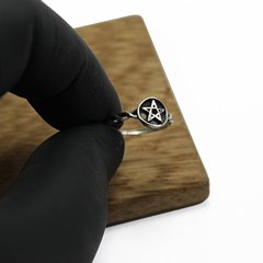 Anillo Pentagrama Wicca Con Nudo / Plata 925 en internet