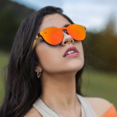 Imagen de Lentes de Sol Mapache Rojo Fuego Espejados & Patillas de Bambú - UV400 Unisex