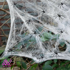 Telaraña falsa con arañas