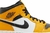 Air Jordan 1 Mid 'Reverse Yellow Toe' na internet