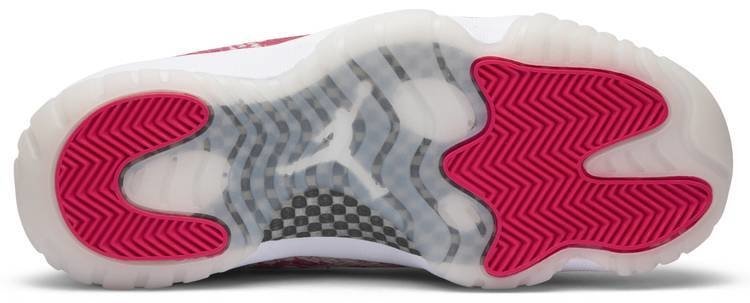 T nis Wmns Air Jordan 11 Retro Low Pink Snakeskin