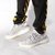 Tênis Yeezy Boost 350 V2 'Static Non-Reflective' - Dunk - Especialista em Sneakers, NBA, Jerseys, Futebol e Mais.