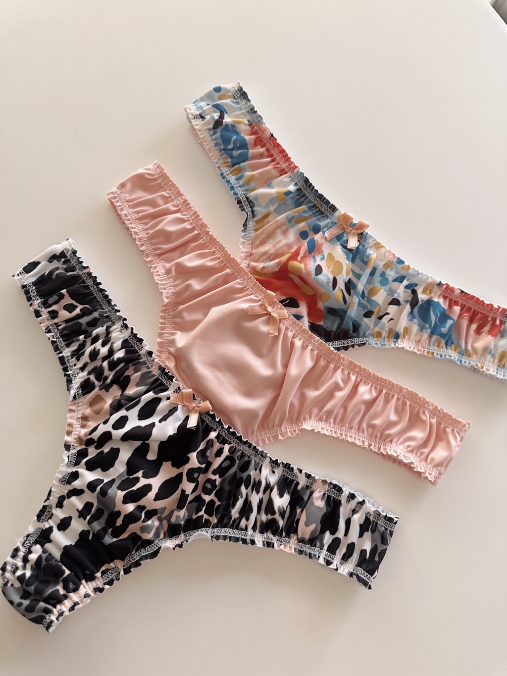 Colaless fruncida new arrivals