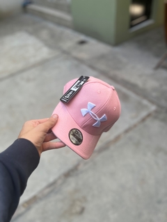 New Era x Under Armour - Rosa