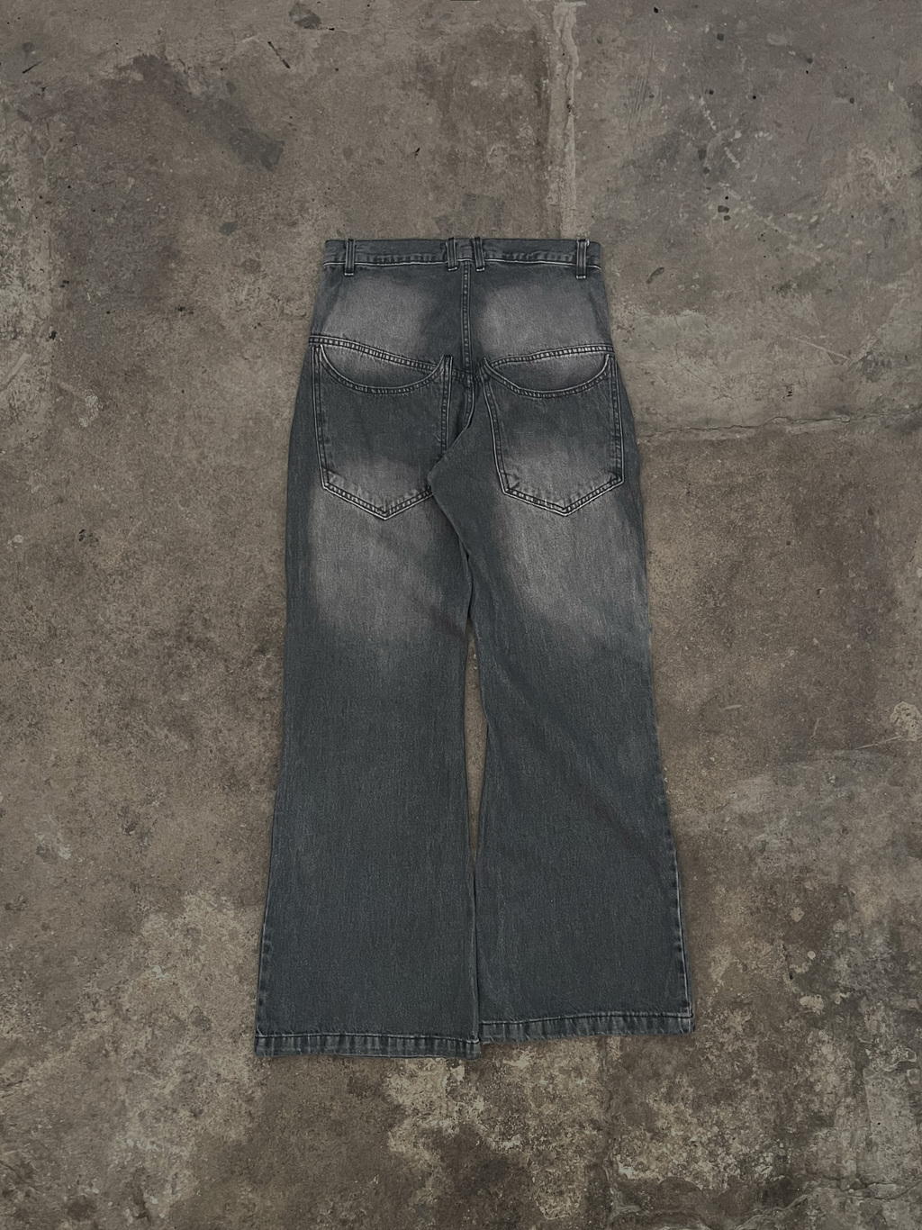 Jean bootcut 2025 gris