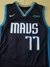 Luka Doncic #77 Dallas Mavericks Earned Edition 2021 - Semi Bordada en internet