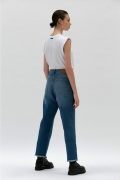 STRAIGHT CROP WATERHOUSE AZUL MARIA CHER - comprar online