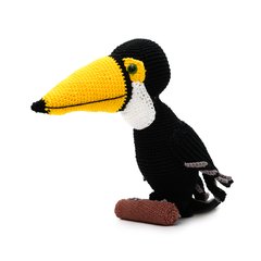 Tucano em amigurumi - comprar online