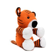 Boneco Tigre listrado em amigurumi na internet