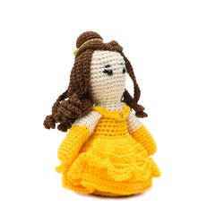 Princesa Bela em amigurumi - Art Familiar Artesanato