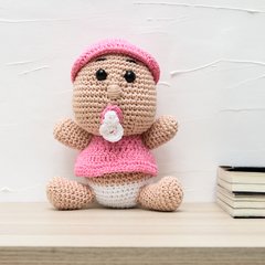 Bebê de chupeta em amigurumi - loja online