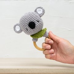 Chocalho de urso em amigurumi - comprar online