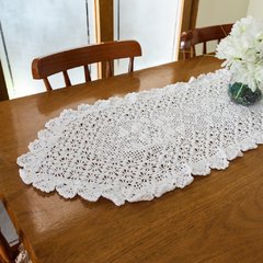 Caminho de mesa Flores em crochê na internet