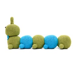 Centopéia colorida em amigurumi na internet