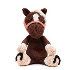 Cavalo tordilho marrom em amigurumi