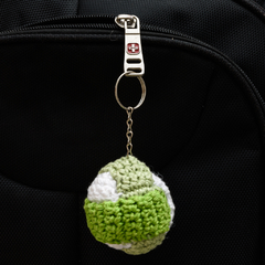 Chaveiro Bola em Amigurumi - comprar online