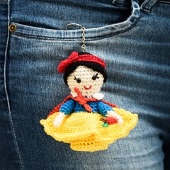 Chaveiro Branca de Neve em amigurumi - comprar online