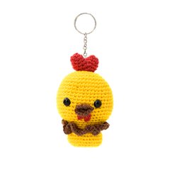 Chaveiro galinho amarelo em amigurumi