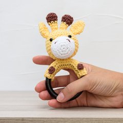 Chocalho Girafa pequena em amigurumi - comprar online