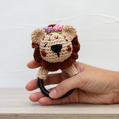 Chocalho leãozinho em amigurumi - comprar online