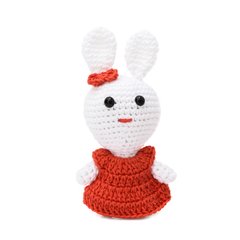 Coelha de vestido em amigurumi - comprar online