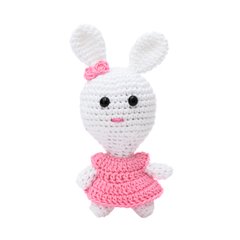 Coelha de vestido em amigurumi