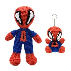 Duo Homem Aranha e chaveiro Homem Aranha em amigurumi