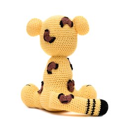 Oncinha pintada em amigurumi - Art Familiar Artesanato