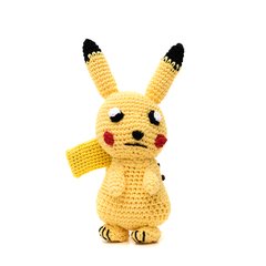 Pokemon Pikachu médio em amigurumi
