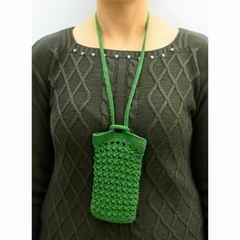 Porta celular verde de pescoço - comprar online