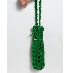 Porta garrafa de água verde em crochê - comprar online