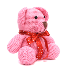 Urso Rosa com Laço Vermelho em Amigurmi na internet