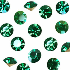 53-006-24-Strass Oktant Emerald Nº 24 - 20 unidades