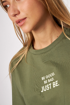 REMERA JUST BE en internet