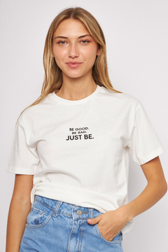 REMERA JUST BE