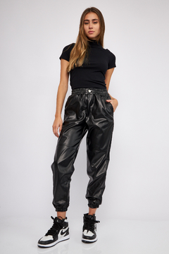 PANTALON CUERINA NOVA