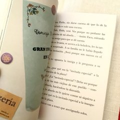 Toda plaza guarda un secreto - Libros del carpincho