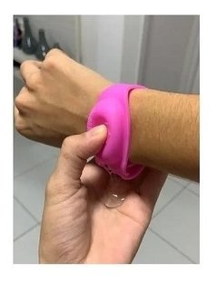 Pulseira De Biossegurança Porta Álcool Gel/protetor Solar na internet