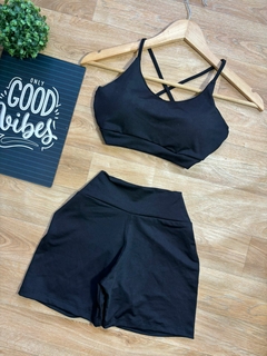 Conj. Fit cropped (PRETO) 0400356