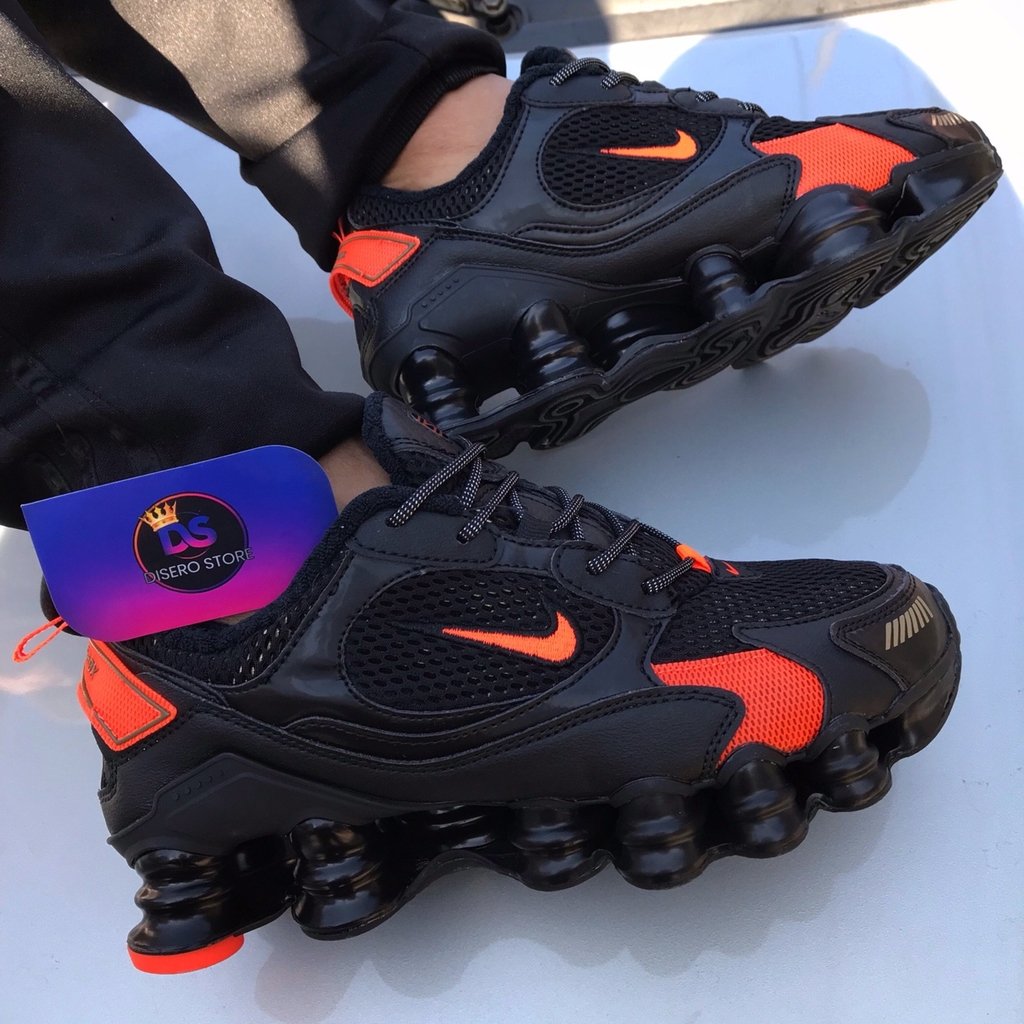 Nike shox preto 2025 e laranja