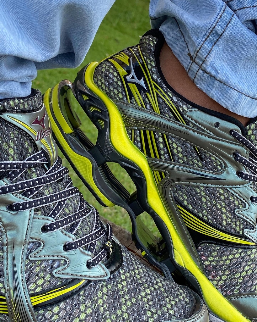 Mizuno Wave Prophecy 1 Cinza Amarelo Disero Store