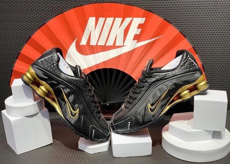 Nike Shox R4 Preto/Dourado Importado - Disero Store