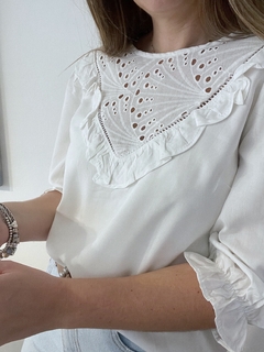 Blusa Cintia Blanca en internet