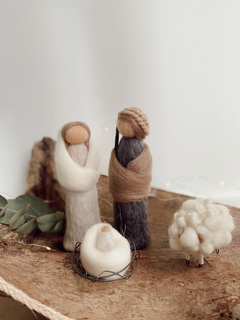 Sagrada Familia fieltro (GRANDE) con oveja - comprar online