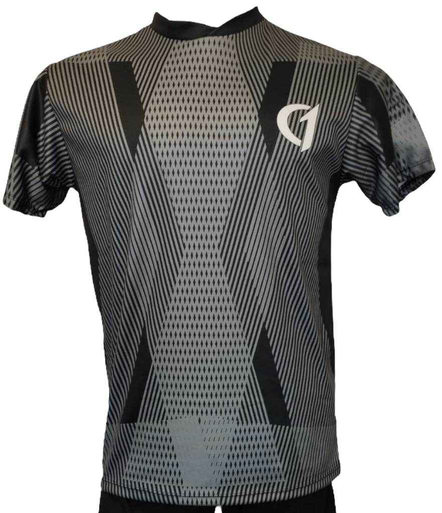 Remera negra sublimada top