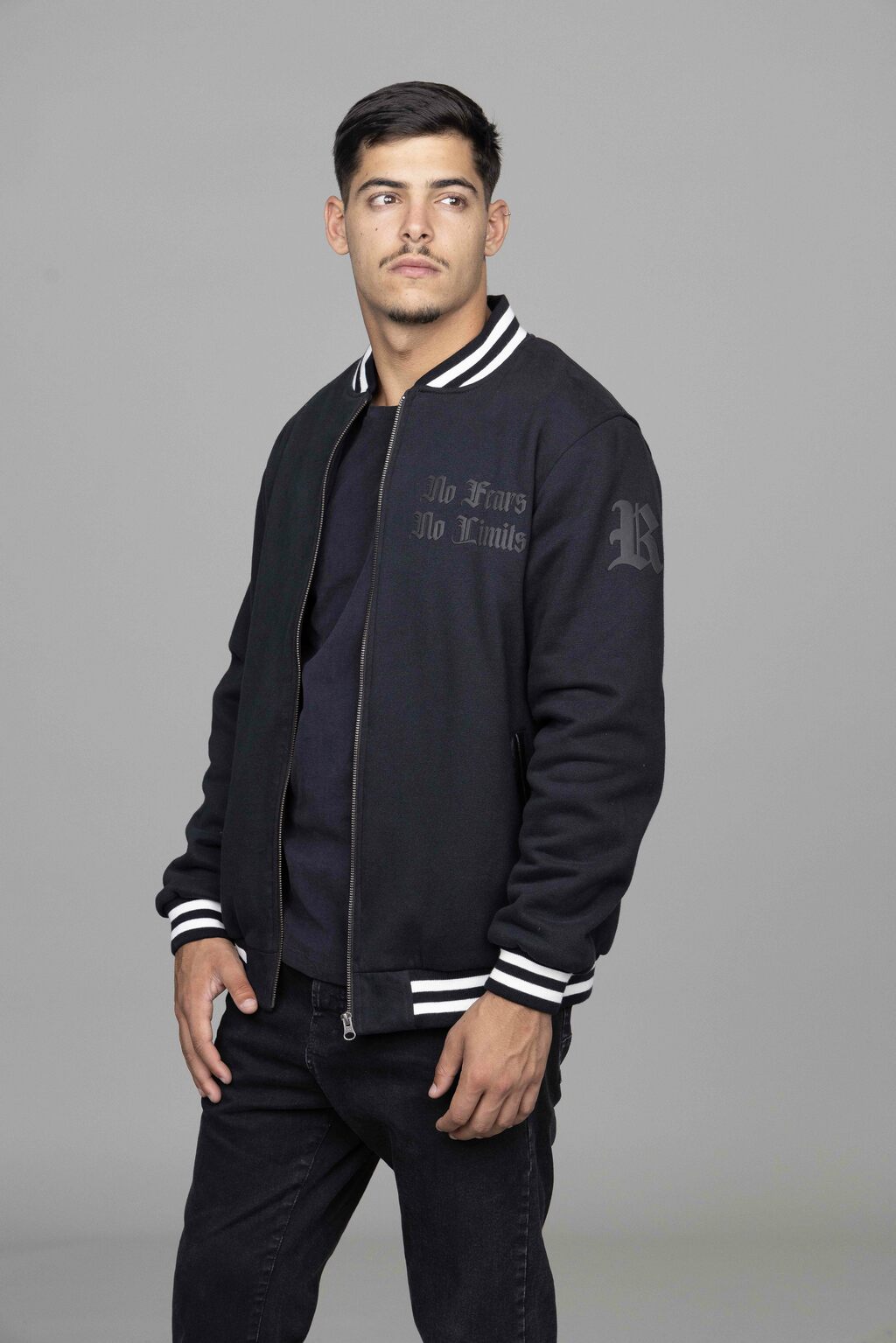 BUZO CAMPERA COLLEGE NO LIMITS Comprar en Rever Pass