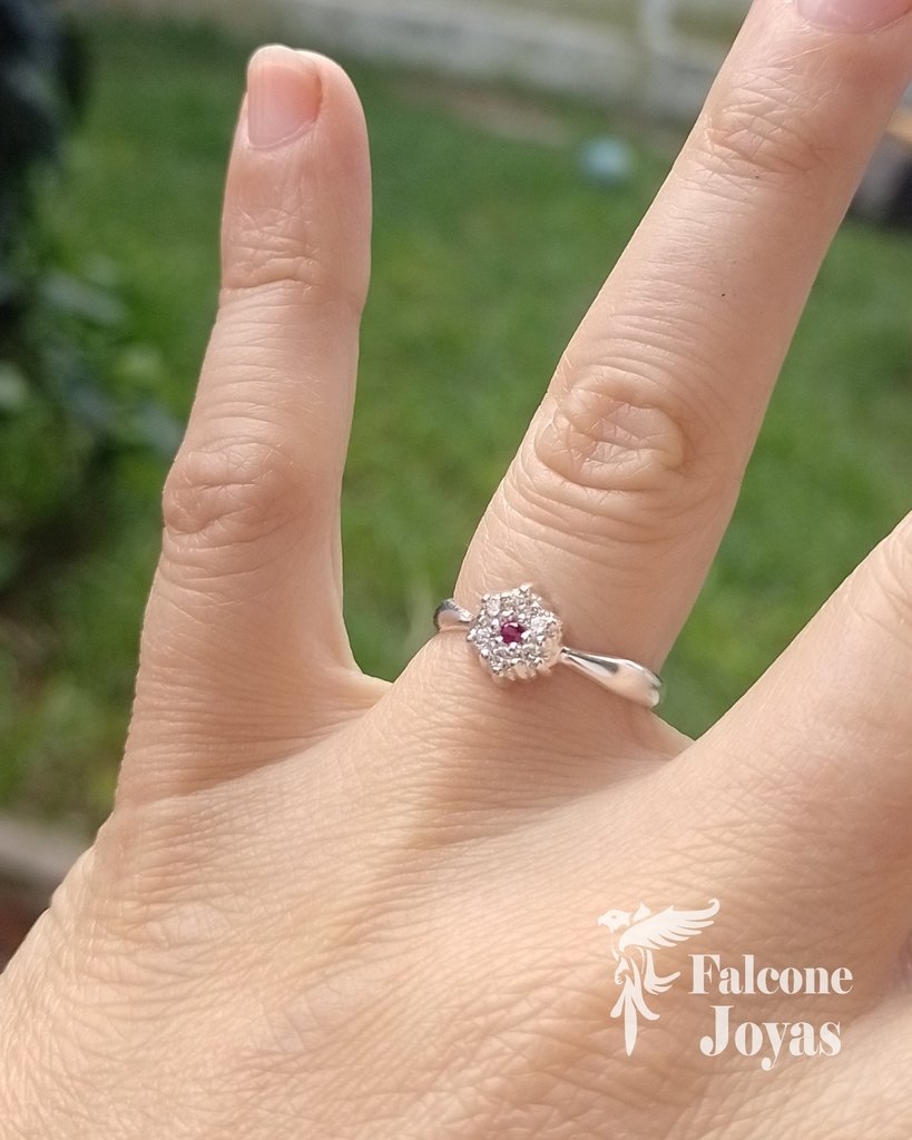 Anillo hotsell roseta brillantes